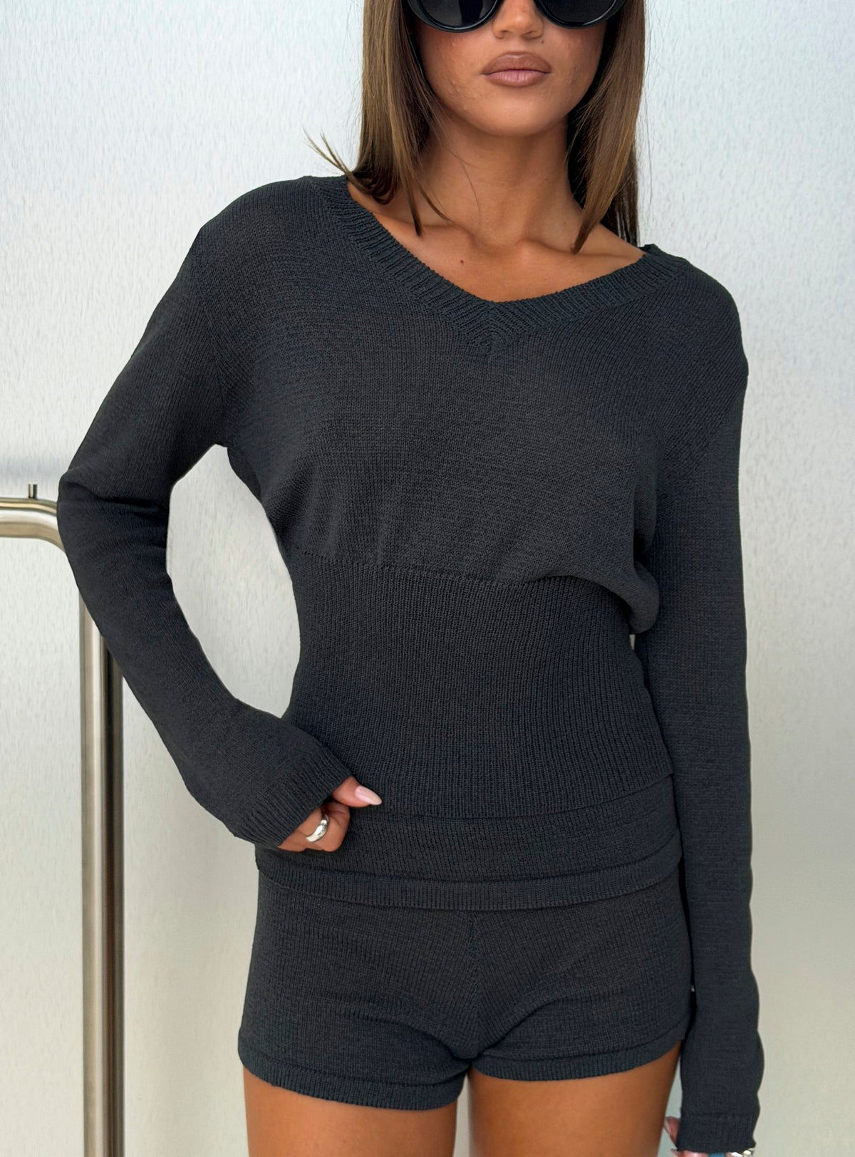 Elsari Cinched Waist V Neck Knit Sweater Charcoal