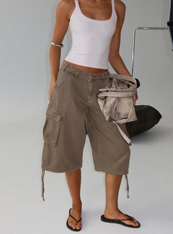 Hudsen Longline Cargo Shorts Khaki Petite
