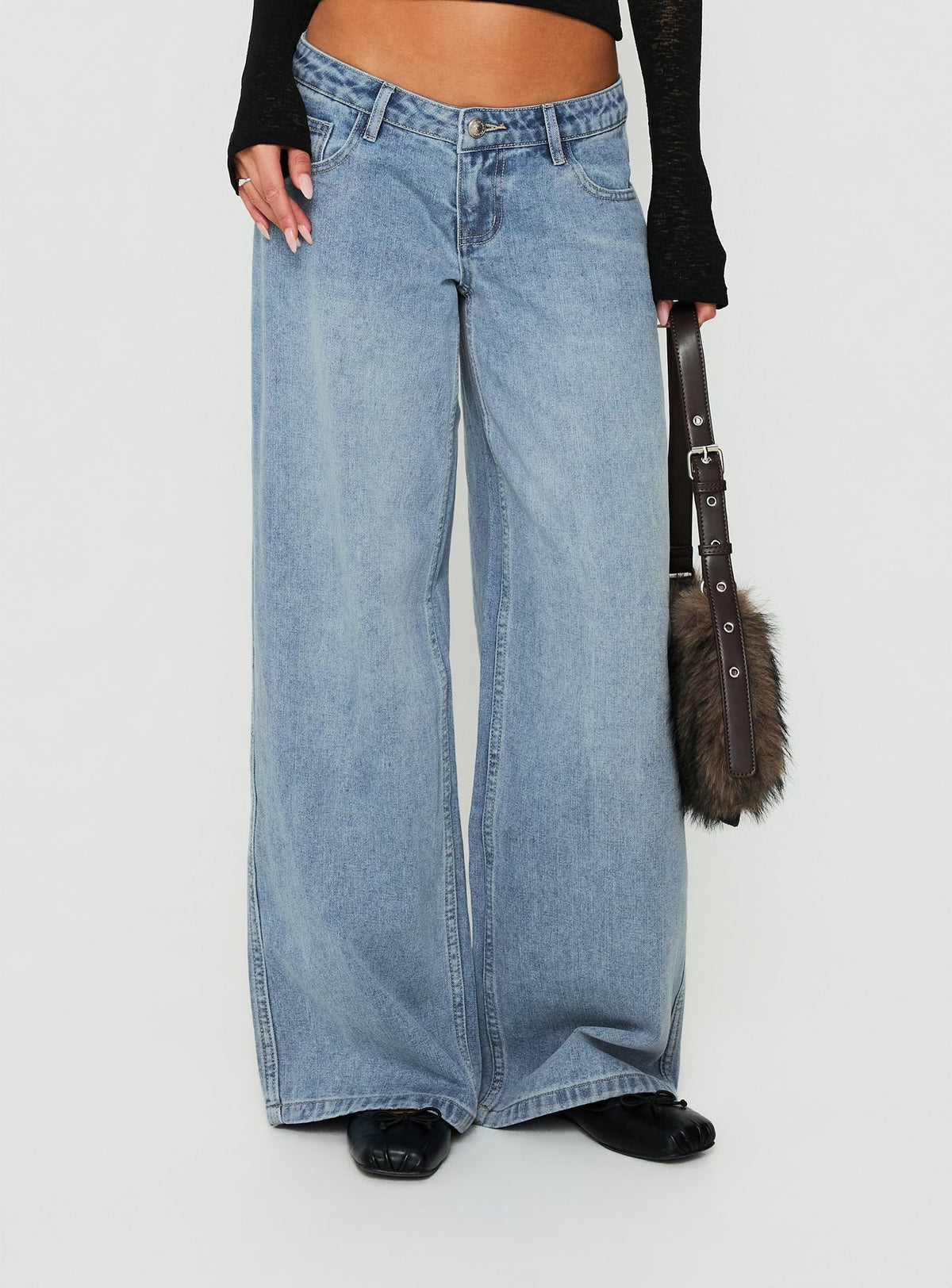 Picco Ultra Low Rise Wide Leg Jeans Light Blue Wash Petite