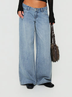 Picco Ultra Low Rise Wide Leg Jeans Light Blue Wash Petite