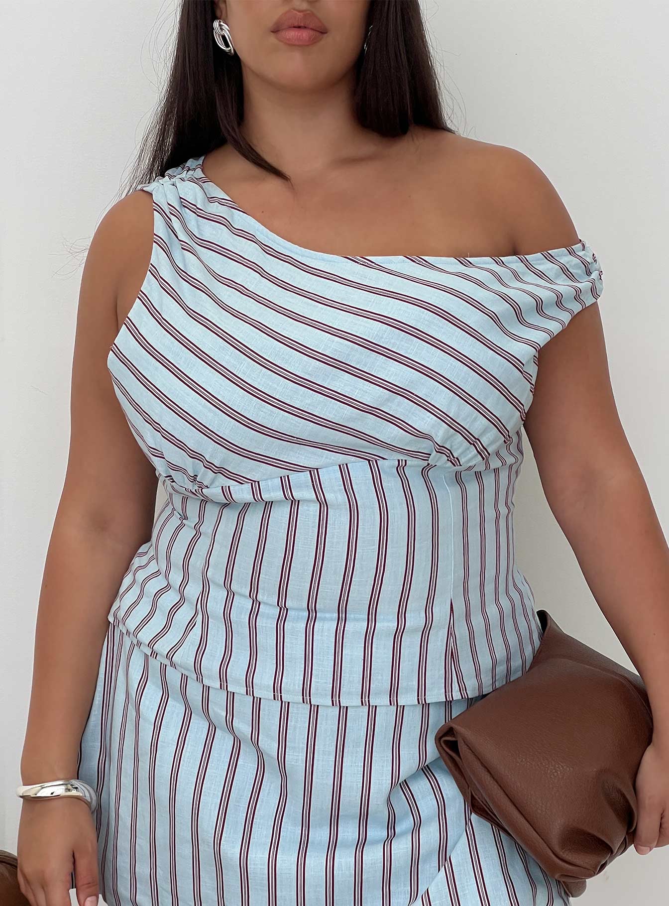 front view of model wearing Princess Polly Del Rio Off The Shoulder Top Blue / Maroon Curve Sleeveless Asymmetric Neckline 