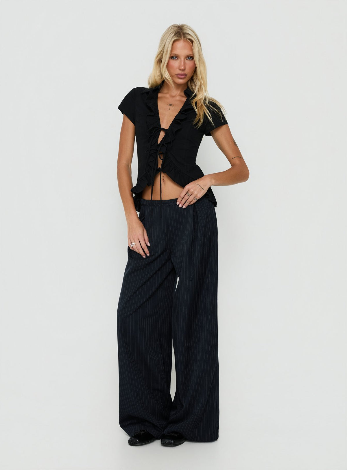 Yuzima Micro Belt Pleated Pants Navy Pinstripe