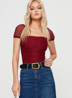 front view of model wearing Princess Polly Dostan Bodysuit Burgundy Short Sleeves Square Neck 