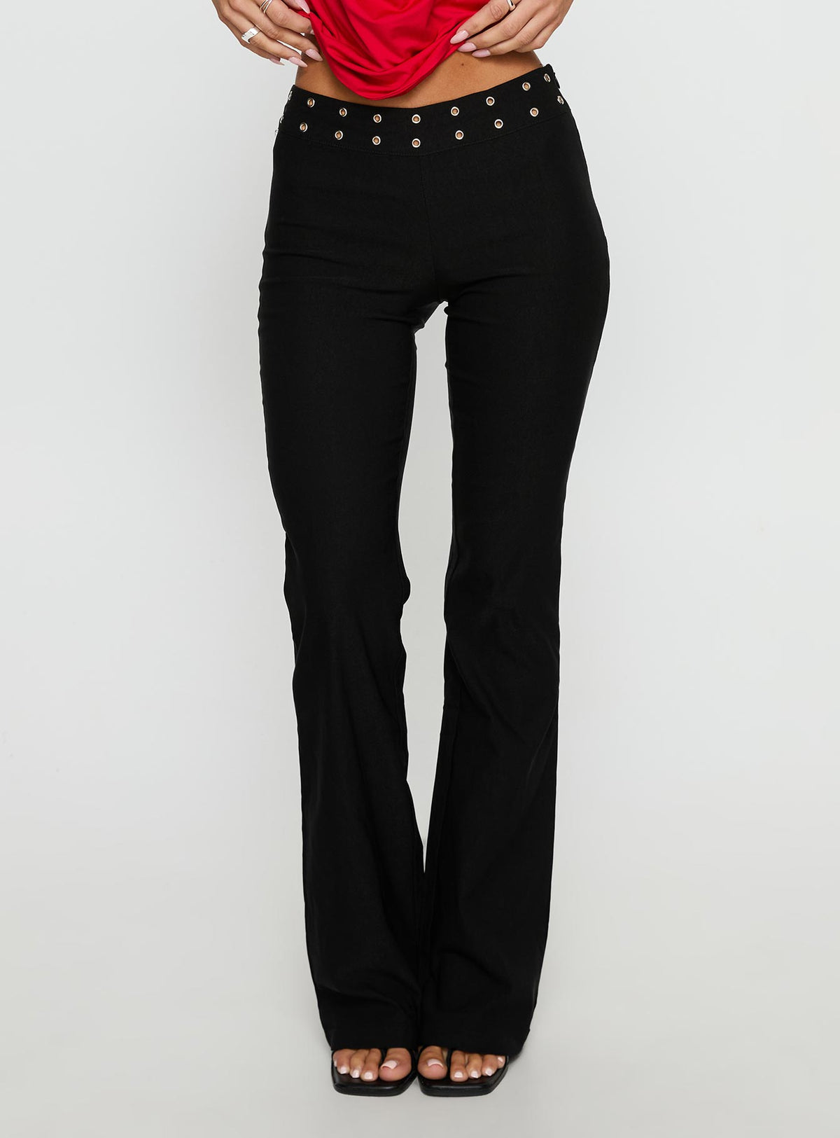 Yevina Eyelet Flare Pant Black Petite