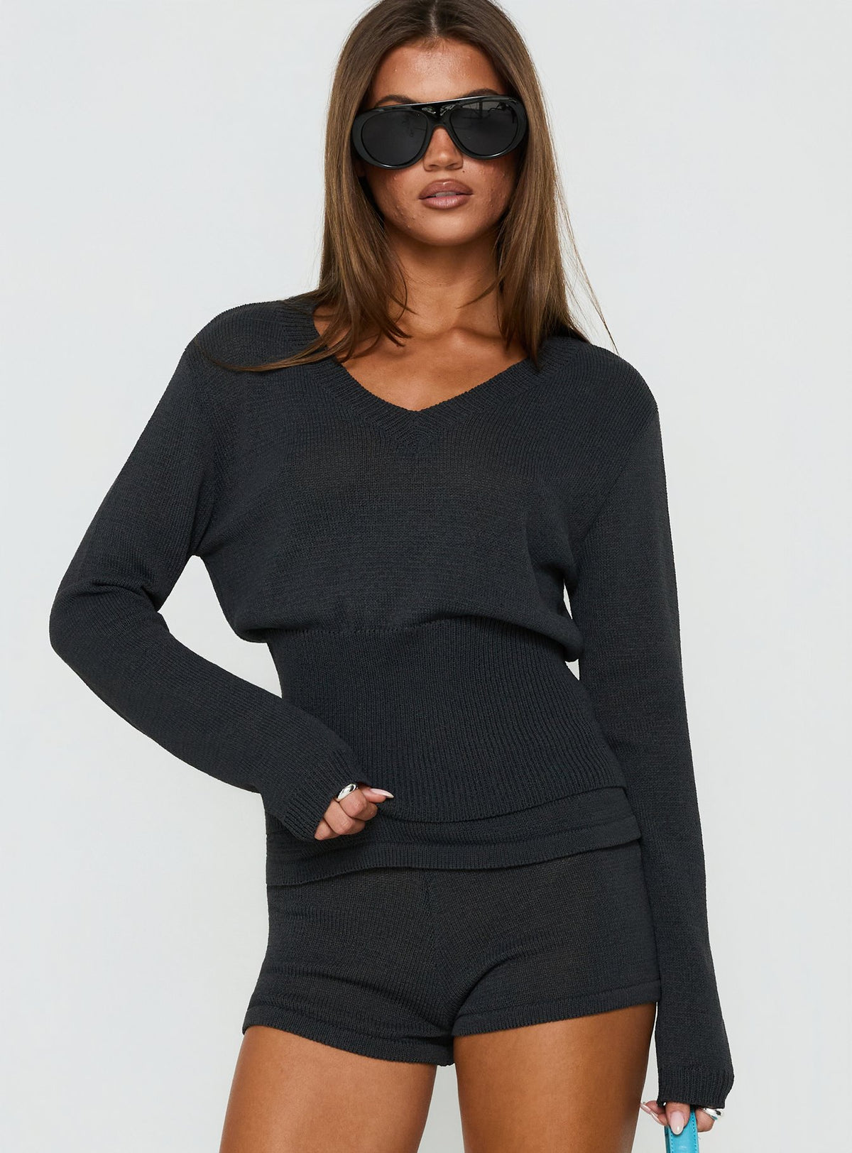 Elsari Cinched Waist V Neck Knit Sweater Charcoal