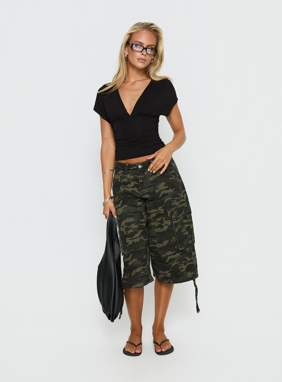 Hudsen Longline Cargo Shorts Camo Petite