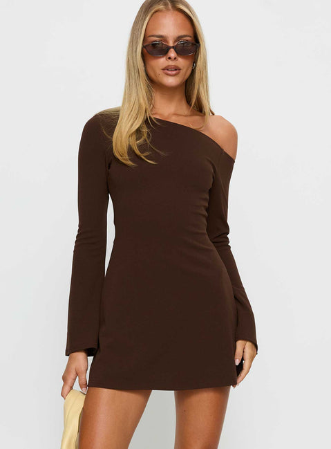 Adrietta Long Sleeve Off Shoulder Mini Dress Brown Petite