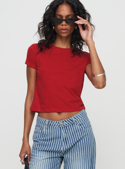 front view of model wearing Princess Polly Micah Tee Red Short Sleeves Crew Neck 