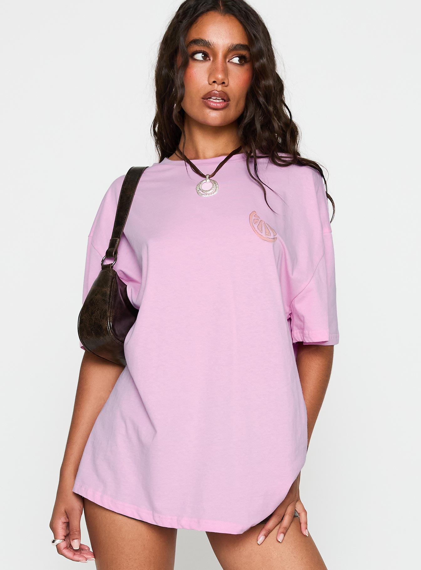 front view of model wearing Princess Polly Sardines Please Oversized Tee Pink Half Sleeves Crew Neck 