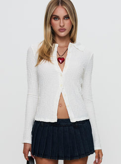 front view of model wearing Princess Polly Luther Long Sleeve White Full Sleeves Crew Neck 