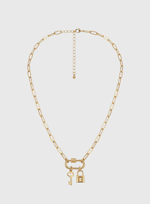Lowretta Pendant Necklace Gold