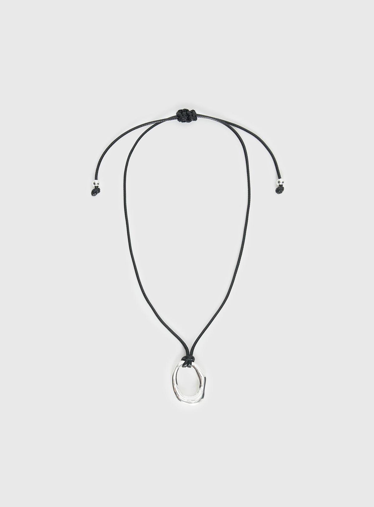 Star Quality Pendant Necklace Black / Silver