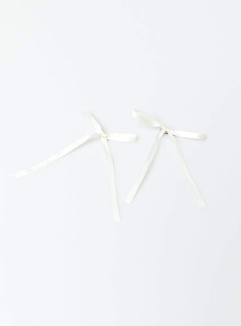 Hair bow Silky material Alligator clip