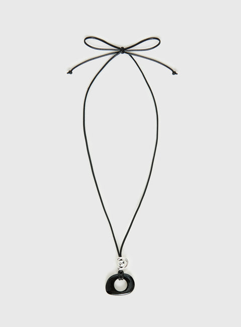 Static Romance Pendant Necklace Black