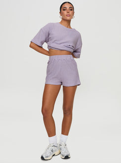 Knit matching set Oversized top, drop shoulder, crew neckline High-waisted shorts, relaxed fit, thick elasticated waistband Good stretch, unlined 