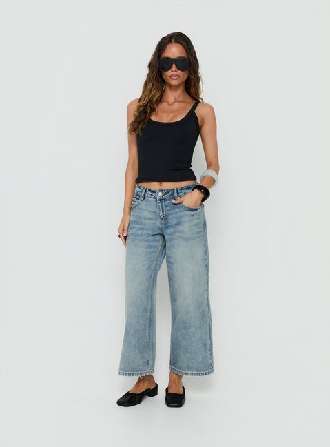 Featuring Sooki Low Rise Cropped Jeans in Light Vintage Blue womens-jeans front view of model wearing Princess Polly