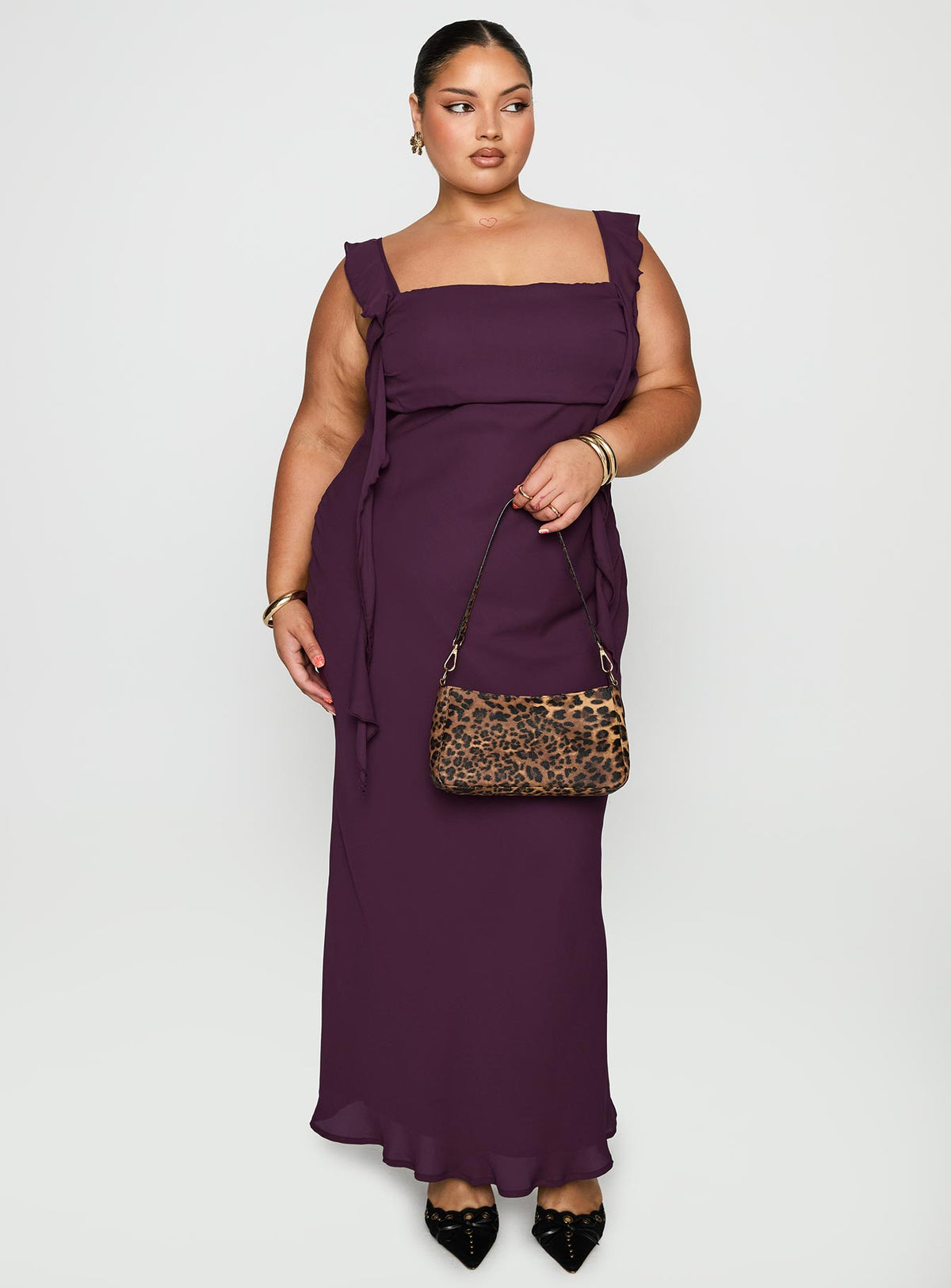 front view of model wearing Princess Polly Lanai Maxi Dress Plum Curve Square Neck 