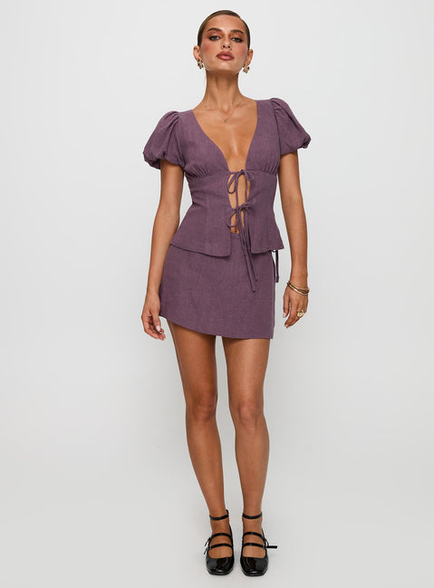 front view of model wearing Princess Polly Gulliver Tie Side Mini Skort Mauve High Waisted Shorts 