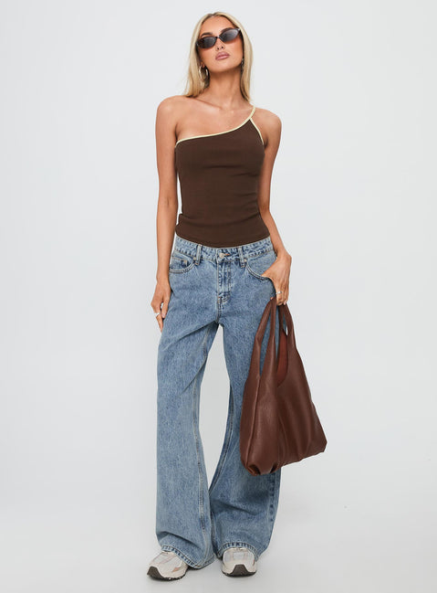 front view of model wearing Princess Polly Shima Low Rise Straight Leg Jeans Light Wash Low Rise Jeans Jeans 