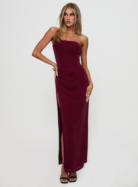 front view of model wearing Princess Polly Jeniva Straplesss Maxi Dress Plum Straight Neck 