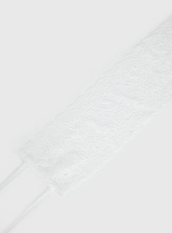 Spin The Bottle Lace Belt White