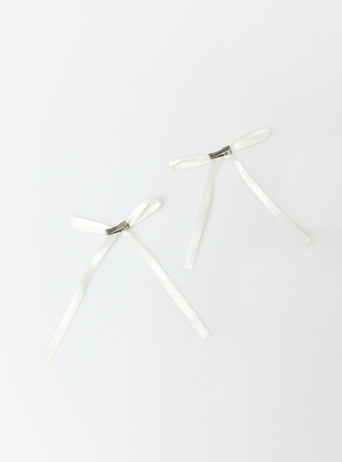 Hair bow Silky material Alligator clip
