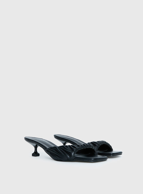 Billini Pilar Heels Black