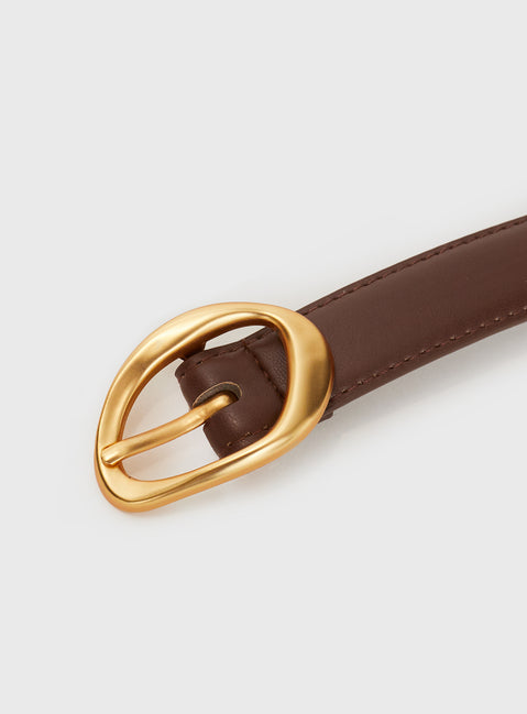 Belt Faux leather material, gold-toned buckle fastening Princess Polly Lower Impact 
