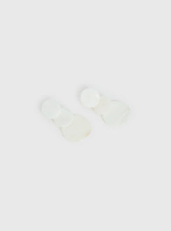 Terza Shell Tiered Earrings White