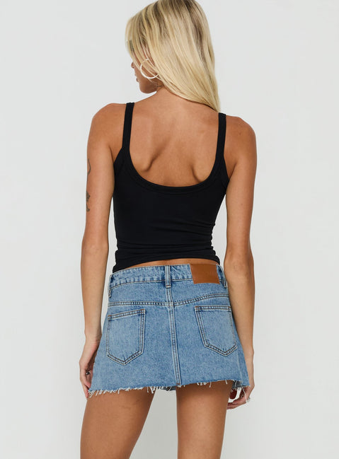 Nicolina Low Rise Raw Hem Denim Mini Skirt Light Vintage Blue