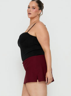 Can't Sleep Skort Burgundy Curve