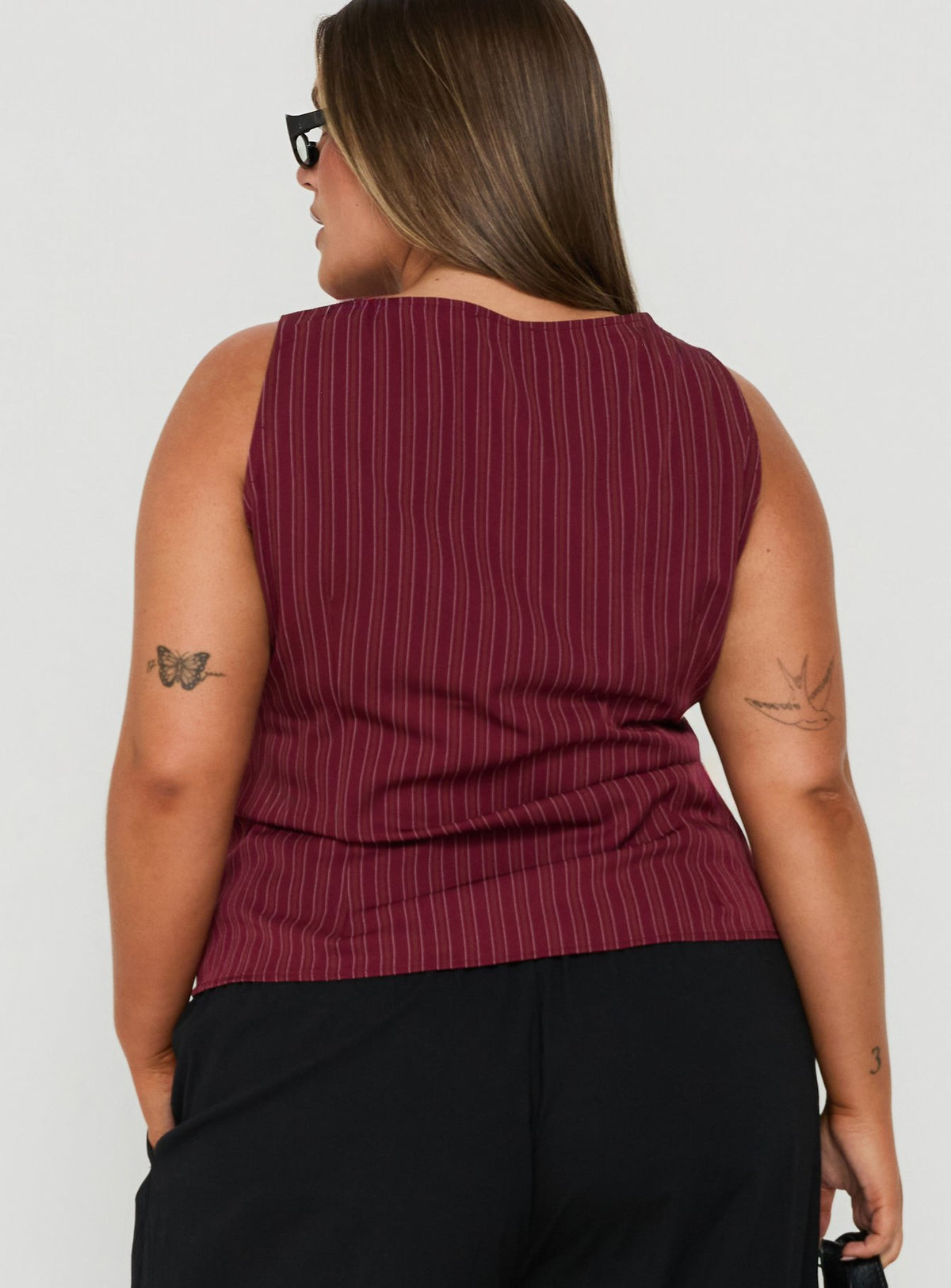 Running Wild Top Burgundy Stripe Curve