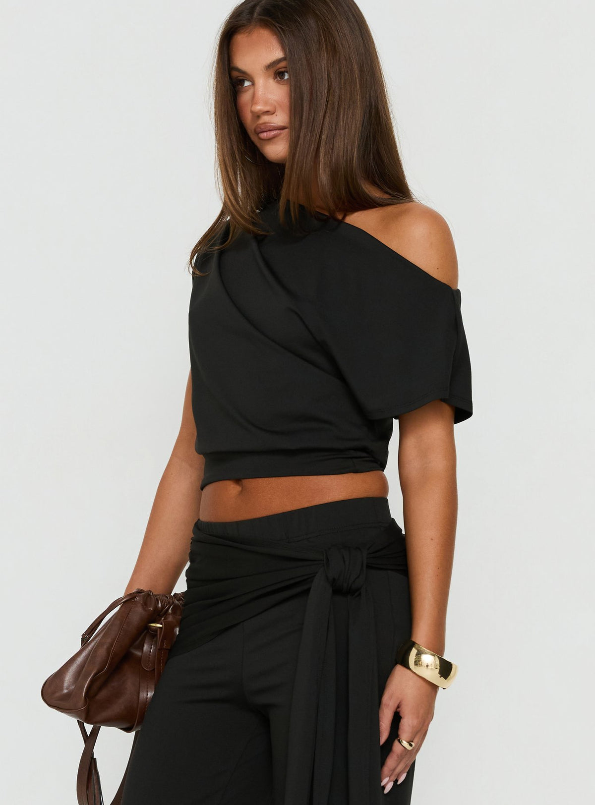 Hadlia Off Shoulder Top Black