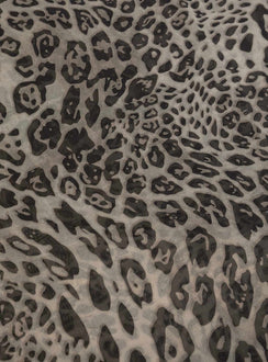Wanna Be Mine Scarf Leopard