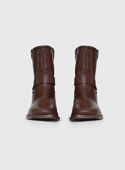 Clovers Boots Brown