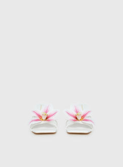 Exotic Etty Floral Detail Heels White