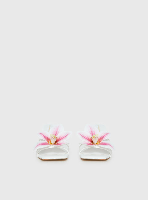 Exotic Etty Floral Detail Heels White