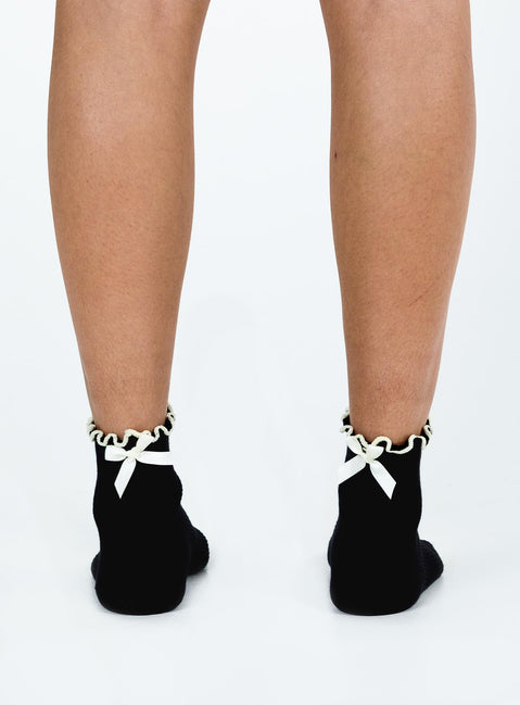Socks Bow detail Lettuce edge cuff Good stretch