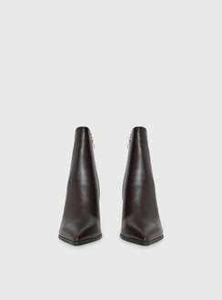 Billini Yordan Pointed Toe Ankle Boots Dark Cacao