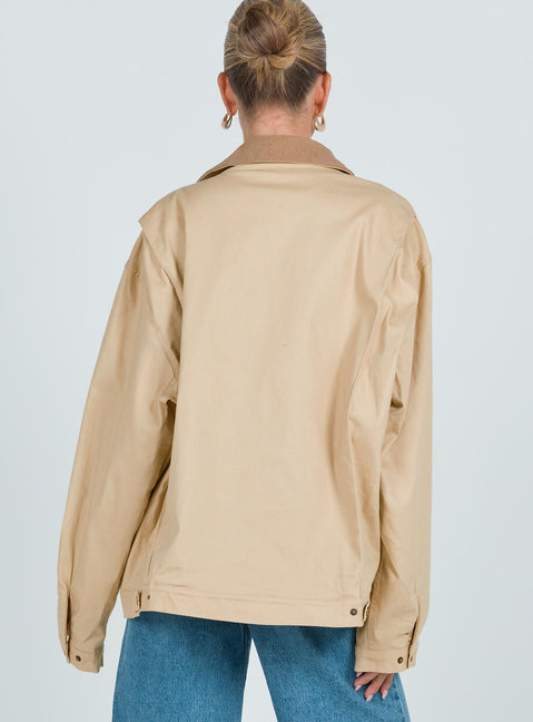Jacket Corduroy classic collar Brass toned hardware Zip front fastening Twin hip pockets Snap button closure along cuffs Plaid lining