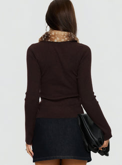 back view of model wearing Princess Polly Chiqueeta Faux Fur Trim Knit Cardigan Brown cropped Jumpers 