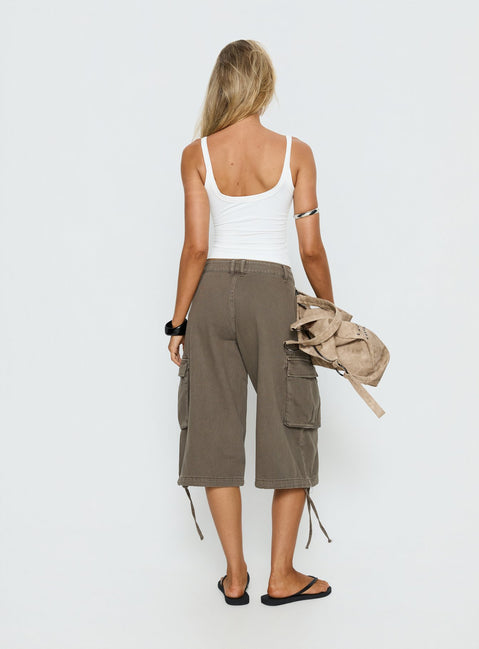 Hudsen Longline Cargo Shorts Khaki Petite