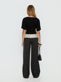 Arazia Cinched Short Sleeve Top Black