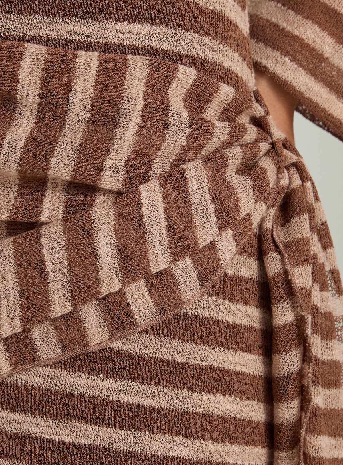 Avenor Long Sleeve Tie Detail Mini Dress Brown / Yellow Stripe