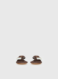 Ginnia Shell Detail Thong Heels Chocolate