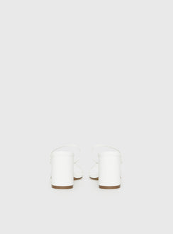 Billini Yazmin Heels White