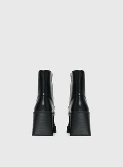 Halo Boots Black