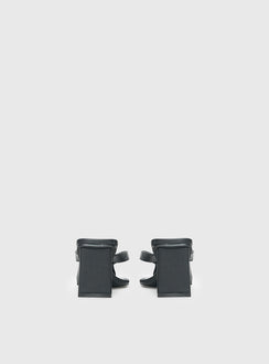 The Mona Heels Black