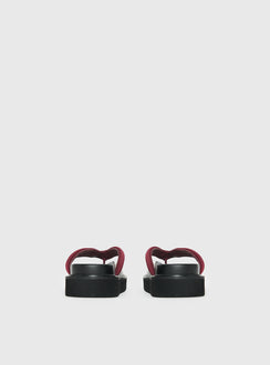 Therapy Vacay Flats Bordeaux