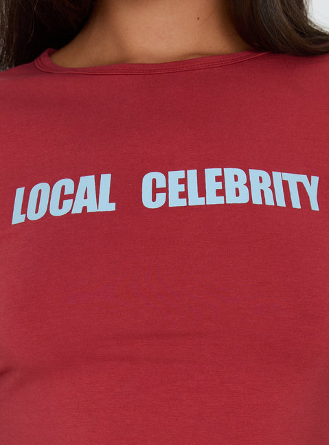 Local Celebrity Graphic Top Washed Red